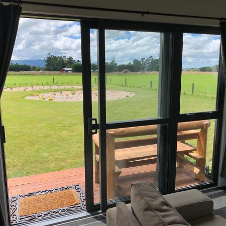 Oxford - Under The Mountains 1-Bedroom Guesthouse Burnt Hill ภายนอก รูปภาพ